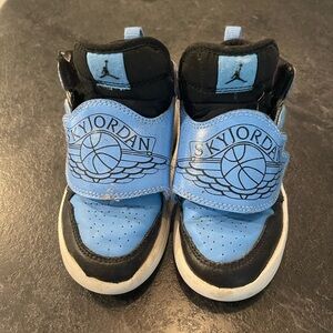 Nike sky jordans